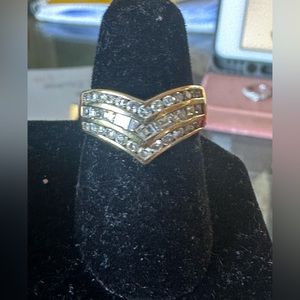 SOLD❗️18K Solid Yellow Gold with Diamond 1.08 carat   engrave in 6.7 heavy grams